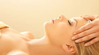 Massage visage/décolleté Massage visage/décolleté Nyon et Genève